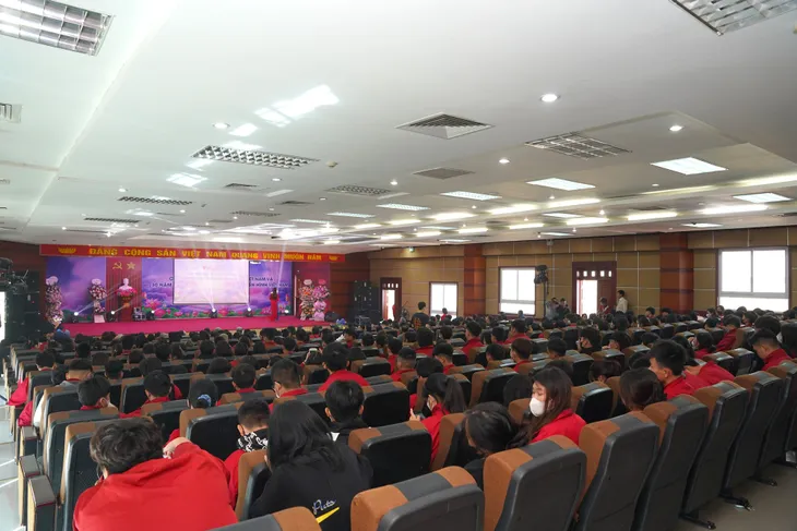 Trường Cao đẳng Truyền hình kỷ niệm Ngày nhà giáo Việt Nam và 30 năm trường trực thuộc Đài THVN - Ảnh 1. Trường Cao đẳng Truyền hình kỷ niệm Ngày nhà giáo Việt Nam và 30 năm trường trực thuộc Đài THVN - Ảnh 1.