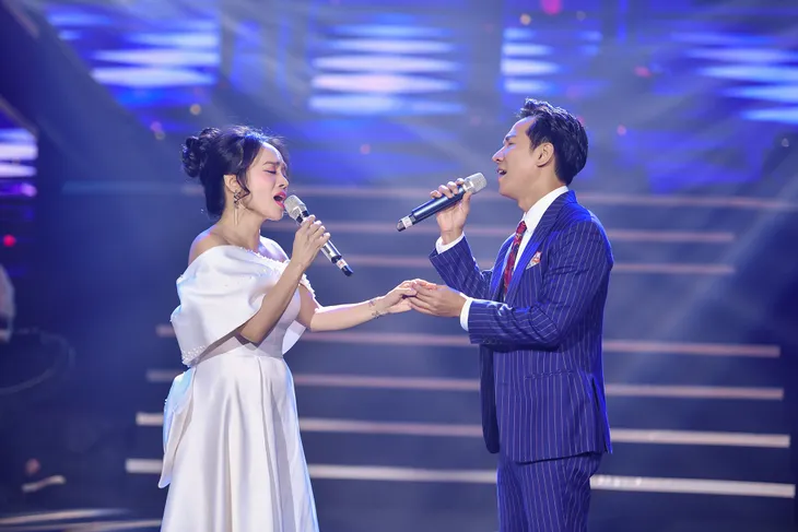 Liveshow Mùa thu vàng ngập tràn cảm xúc mùa thu, mùa yêu của những giọng ca hàng đầu Việt Nam - Ảnh 4. Liveshow Mùa thu vàng ngập tràn cảm xúc mùa thu, mùa yêu của những giọng ca hàng đầu Việt Nam - Ảnh 4.