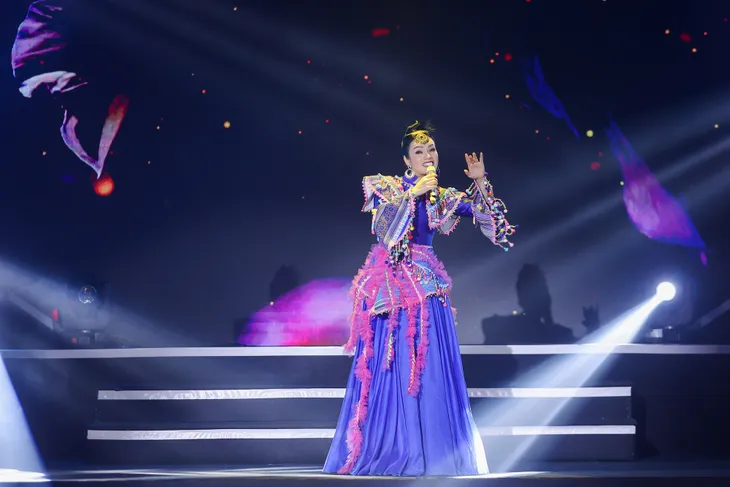 Liveshow Mùa thu vàng ngập tràn cảm xúc mùa thu, mùa yêu của những giọng ca hàng đầu Việt Nam - Ảnh 3. Liveshow Mùa thu vàng ngập tràn cảm xúc mùa thu, mùa yêu của những giọng ca hàng đầu Việt Nam - Ảnh 3.