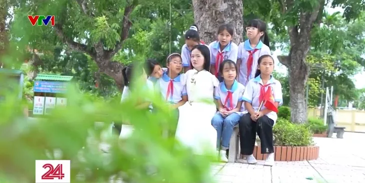 Gặp gỡ cô giáo chim cánh cụt Lê Thị Thắm - Ảnh 2.