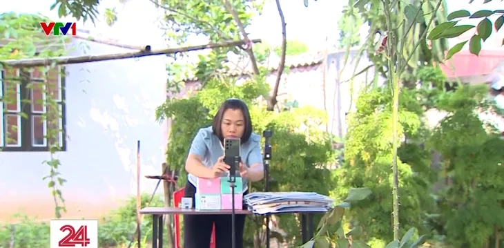 Phụ nữ nông thôn làm kinh tế với mạng xã hội - Ảnh 4. Phụ nữ nông thôn làm kinh tế với mạng xã hội - Ảnh 4.