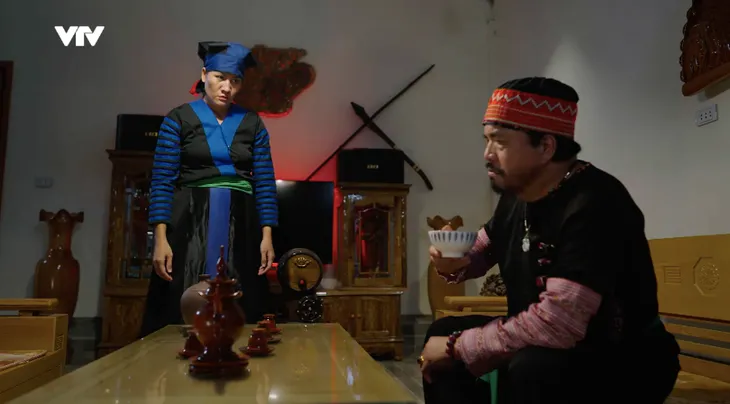 Cuộc chiến không giới tuyến - Tập 36: Hang ổ buôn ma tuý bại lộ, Thào A Hề như ngồi trên đống lửa - Ảnh 19. Cuộc chiến không giới tuyến - Tập 36: Hang ổ buôn ma tuý bại lộ, Thào A Hề như ngồi trên đống lửa - Ảnh 19.