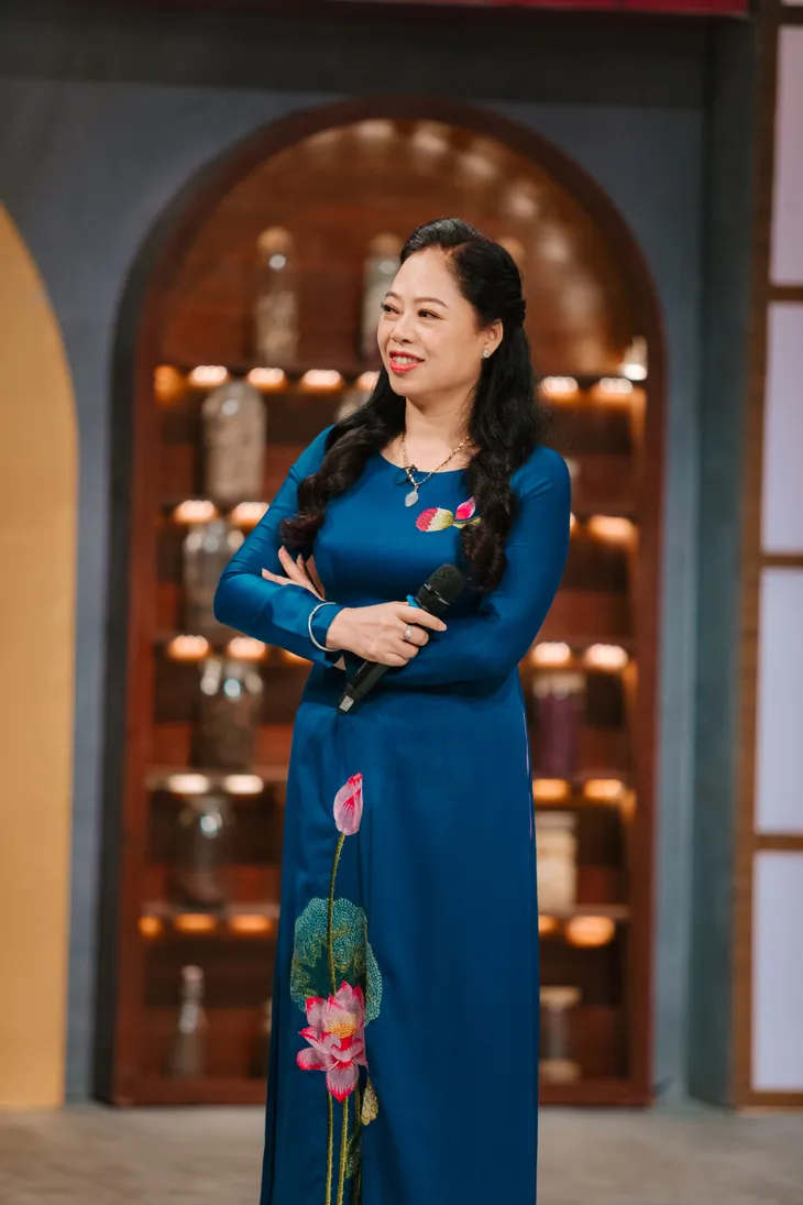 NSND Thúy Hường tự hào khoe món đặc sản quê hương trong Của ngon vật lạ - Ảnh 1. NSND Thúy Hường tự hào khoe món đặc sản quê hương trong Của ngon vật lạ - Ảnh 1.