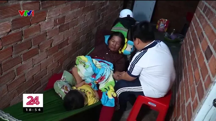 Cặp lá yêu thương: Ngày giỗ cha - Ảnh 1. Cặp lá yêu thương: Ngày giỗ cha - Ảnh 1.
