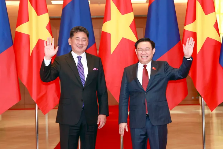 Chủ tịch Quốc hội Vương Đình Huệ hội kiến Tổng thống Mông Cổ Ukhnaagiin Khurelsukh - Ảnh 1. Chủ tịch Quốc hội Vương Đình Huệ hội kiến Tổng thống Mông Cổ Ukhnaagiin Khurelsukh - Ảnh 1.