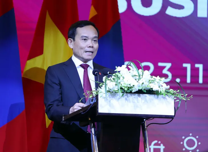 Tổng thống Mông Cổ dự Diễn đàn Doanh nghiệp Việt Nam - Mông Cổ - Ảnh 2. Tổng thống Mông Cổ dự Diễn đàn Doanh nghiệp Việt Nam - Mông Cổ - Ảnh 2.