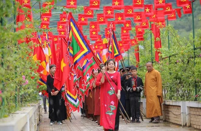 Quảng bá du lịch Cao Bằng tại Hà Nội - Ảnh 1. Quảng bá du lịch Cao Bằng tại Hà Nội - Ảnh 1.