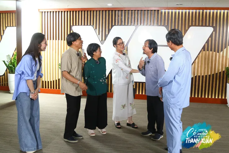 Có hẹn cùng thanh xuân - Bạn đồng hành: “Năng lượng” thanh xuân bất tận của những ông bà cụ U80 - Ảnh 4. Có hẹn cùng thanh xuân - Bạn đồng hành: “Năng lượng” thanh xuân bất tận của những ông bà cụ U80 - Ảnh 4.