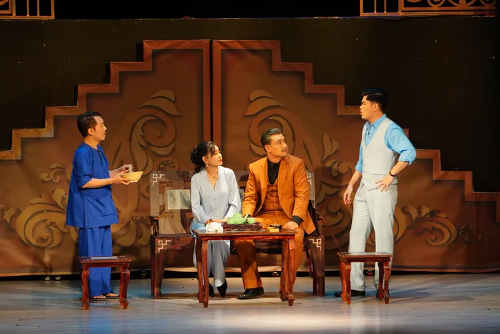 Cát Phượng, Minh Nhí đóng kịch của đạo diễn Ngọc Duyên - Ảnh 1. Cát Phượng, Minh Nhí đóng kịch của đạo diễn Ngọc Duyên - Ảnh 1.