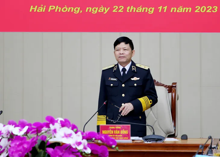 Quân chủng Hải quân: Tiếp tục thực hiện tốt công tác thi đua khen thưởng - Ảnh 1. Quân chủng Hải quân: Tiếp tục thực hiện tốt công tác thi đua khen thưởng - Ảnh 1.
