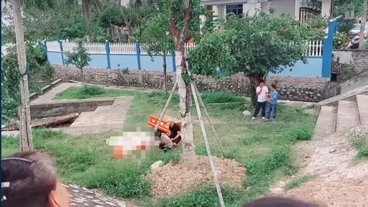 Ứng cứu bất thành nữ sinh nhảy cầu tự tử - Ảnh 1. Ứng cứu bất thành nữ sinh nhảy cầu tự tử - Ảnh 1.