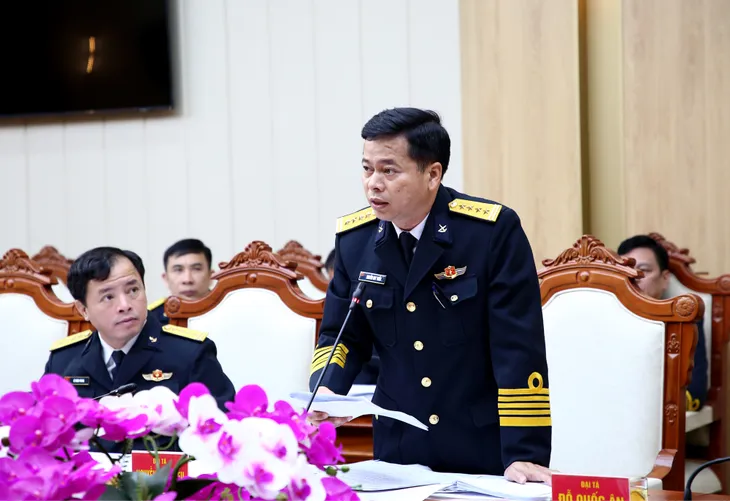 Quân chủng Hải quân: Tiếp tục thực hiện tốt công tác thi đua khen thưởng - Ảnh 2. Quân chủng Hải quân: Tiếp tục thực hiện tốt công tác thi đua khen thưởng - Ảnh 2.