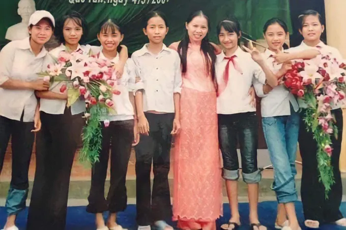 Mỹ Tâm phấn khích vì concert đã hết vé, Hồ Ngọc Hà diện mốt suýt đứt cúc - Ảnh 6. Mỹ Tâm phấn khích vì concert đã hết vé, Hồ Ngọc Hà diện mốt suýt đứt cúc - Ảnh 6.