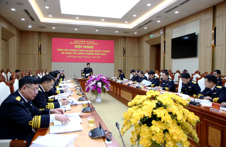 Tiếp tục tăng cường công tác thi đua khen thưởng trong Quân chủng Hải quân - Ảnh 1. Tiếp tục tăng cường công tác thi đua khen thưởng trong Quân chủng Hải quân - Ảnh 1.