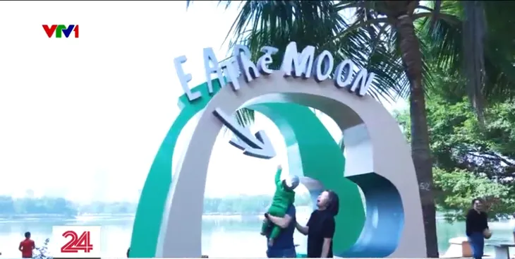 Khám phá cung đường hệ Mặt Trời trong lòng Hà Nội - Ảnh 2.