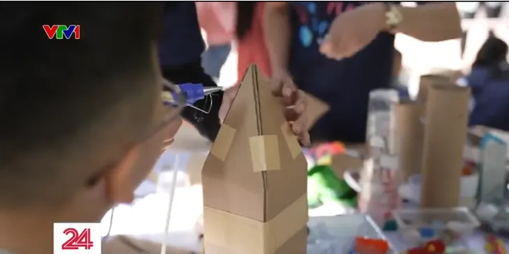 Khám phá cung đường hệ Mặt Trời trong lòng Hà Nội - Ảnh 4.