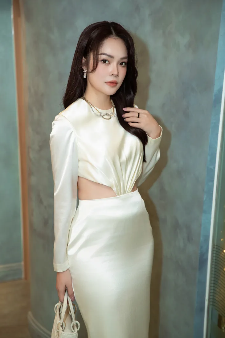Diễn viên Dương Cẩm Lynh cuốn hút ở tuổi 41 - Ảnh 3. Diễn viên Dương Cẩm Lynh cuốn hút ở tuổi 41 - Ảnh 3.