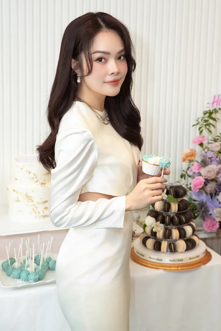 Diễn viên Dương Cẩm Lynh cuốn hút ở tuổi 41 - Ảnh 6. Diễn viên Dương Cẩm Lynh cuốn hút ở tuổi 41 - Ảnh 6.