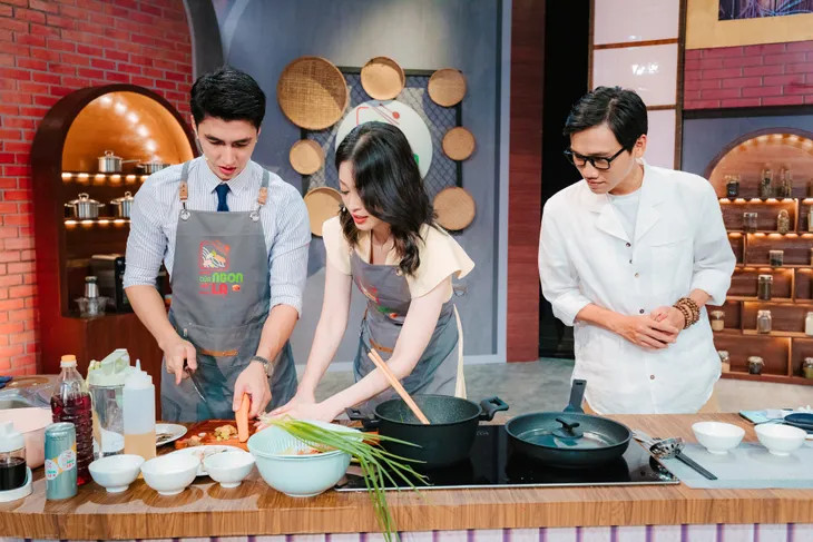 Của ngon vật lạ: Vợ chồng diễn viên Bình An - Phương Nga kỷ niệm một năm ngày cưới - Ảnh 4. Của ngon vật lạ: Vợ chồng diễn viên Bình An - Phương Nga kỷ niệm một năm ngày cưới - Ảnh 4.
