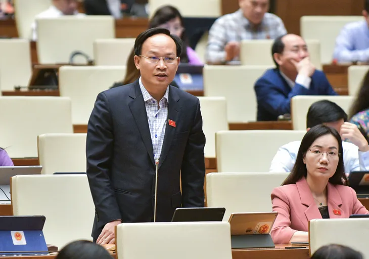 Vừa phải đáp ứng nhu cầu, vừa phải giữ chân người lao động trong bảo hiểm xã hội - Ảnh 3. Vừa phải đáp ứng nhu cầu, vừa phải giữ chân người lao động trong bảo hiểm xã hội - Ảnh 3.