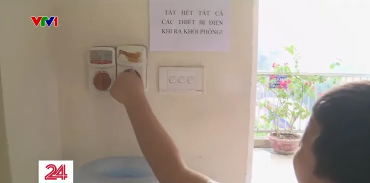 Nhiều giải pháp tiết kiệm điện trong mùa khô - Ảnh 2.