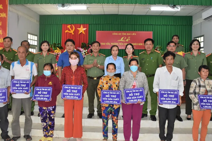 Những điển hình, kiểu mẫu trong xây dựng phong trào tại Bạc Liêu - Ảnh 5. Những điển hình, kiểu mẫu trong xây dựng phong trào tại Bạc Liêu - Ảnh 5.