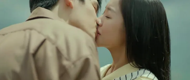 Chúng ta của 8 năm sau - Tập 10: Lâm trao Dương nụ hôn ngọt ngào giữa đất trời Sa Pa nên thơ - Ảnh 12. Chúng ta của 8 năm sau - Tập 10: Lâm trao Dương nụ hôn ngọt ngào giữa đất trời Sa Pa nên thơ - Ảnh 12.
