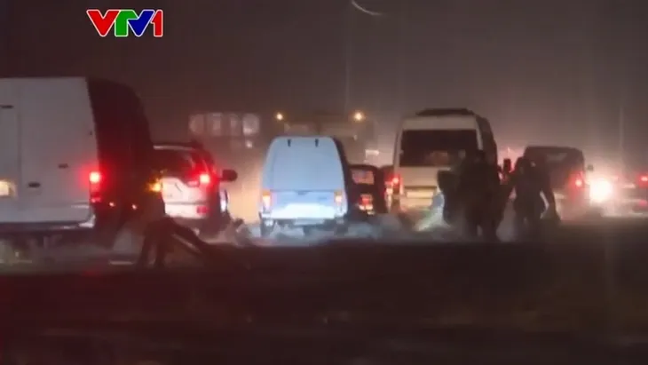 Bão mạnh hoành hành ở Nga, Ukraine và Moldova - Ảnh 1. Bão mạnh hoành hành ở Nga, Ukraine và Moldova - Ảnh 1.
