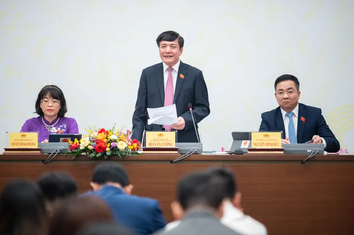 Quốc hội có thể họp bất thường vào tháng 1/2024 - Ảnh 1. Quốc hội có thể họp bất thường vào tháng 1/2024 - Ảnh 1.