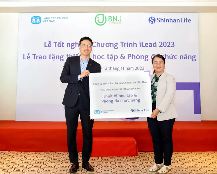 Shinhan Life đồng hành cùng Làng Trẻ em SOS Đà Nẵng - Ảnh 1. Shinhan Life đồng hành cùng Làng Trẻ em SOS Đà Nẵng - Ảnh 1.