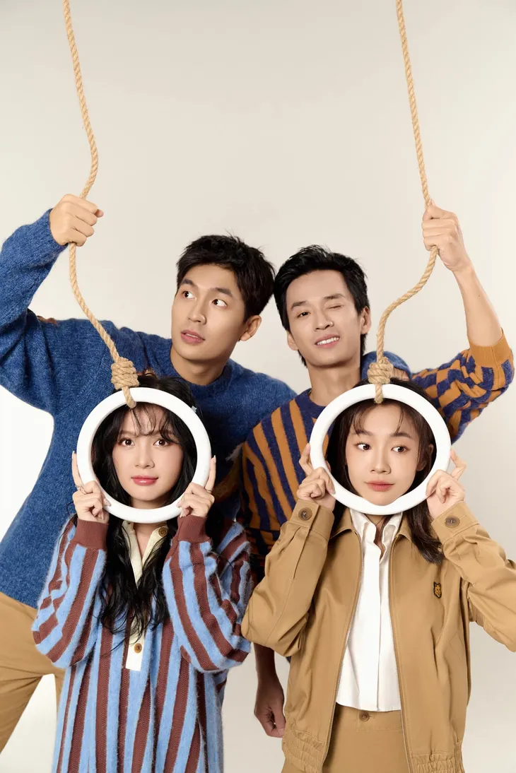 Bộ tứ Dương - Lâm - Nguyệt - Tùng Chúng ta của 8 năm sau tung ảnh thanh xuân rực rỡ - Ảnh 14. Bộ tứ Dương - Lâm - Nguyệt - Tùng Chúng ta của 8 năm sau tung ảnh thanh xuân rực rỡ - Ảnh 14.