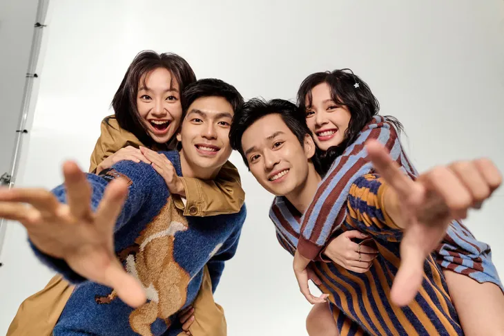 Bộ tứ Dương - Lâm - Nguyệt - Tùng Chúng ta của 8 năm sau tung ảnh thanh xuân rực rỡ - Ảnh 6. Bộ tứ Dương - Lâm - Nguyệt - Tùng Chúng ta của 8 năm sau tung ảnh thanh xuân rực rỡ - Ảnh 6.