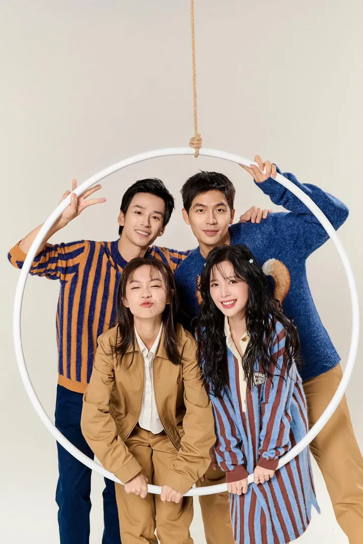 Bộ tứ Dương - Lâm - Nguyệt - Tùng Chúng ta của 8 năm sau tung ảnh thanh xuân rực rỡ - Ảnh 8. Bộ tứ Dương - Lâm - Nguyệt - Tùng Chúng ta của 8 năm sau tung ảnh thanh xuân rực rỡ - Ảnh 8.