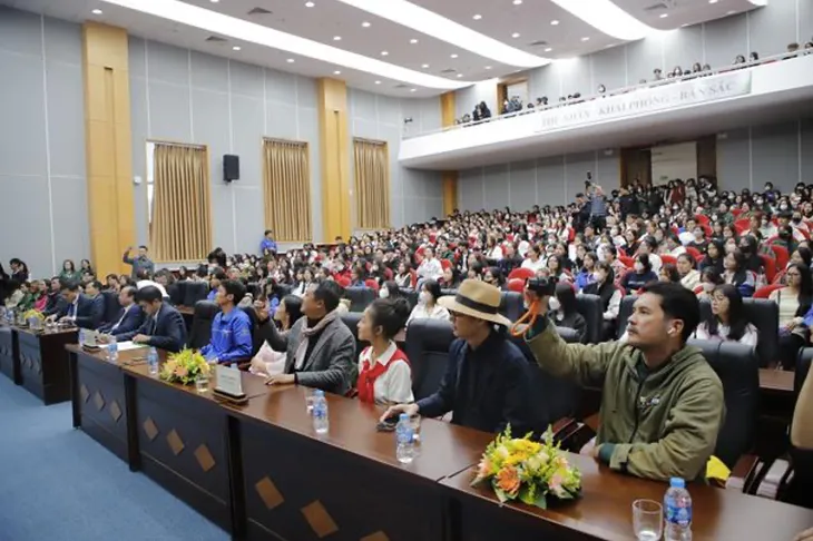 Liên hoan Phim Việt Nam: Lan tỏa giá trị, tình yêu điện ảnh Việt - Ảnh 5. Liên hoan Phim Việt Nam: Lan tỏa giá trị, tình yêu điện ảnh Việt - Ảnh 5.