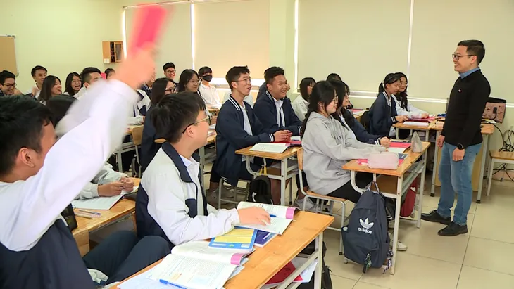 Chốt thi 4 môn, ôn tập thi tốt nghiệp THPT và xét tuyển Đại học 2025 sẽ ra sao? - Ảnh 1. Chốt thi 4 môn, ôn tập thi tốt nghiệp THPT và xét tuyển Đại học 2025 sẽ ra sao? - Ảnh 1.