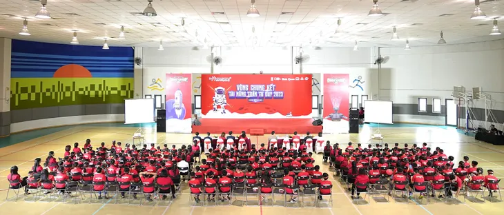 Chung kết phía Bắc Math Championship mùa thứ 8: 18 gương mặt xuất sắc nhất đoạt giải - Ảnh 2. Chung kết phía Bắc Math Championship mùa thứ 8: 18 gương mặt xuất sắc nhất đoạt giải - Ảnh 2.
