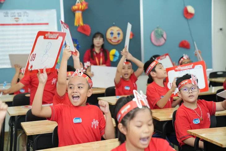 Chung kết phía Bắc Math Championship mùa thứ 8: 18 gương mặt xuất sắc nhất đoạt giải - Ảnh 1. Chung kết phía Bắc Math Championship mùa thứ 8: 18 gương mặt xuất sắc nhất đoạt giải - Ảnh 1.