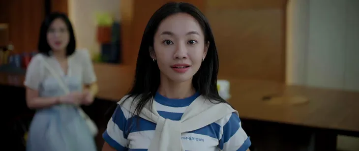 Chúng ta của 8 năm sau - Tập 1: Dương (Hoàng Hà) vừa gặp đã si mê Lâm (Quốc Anh) - Ảnh 10. Chúng ta của 8 năm sau - Tập 1: Dương (Hoàng Hà) vừa gặp đã si mê Lâm (Quốc Anh) - Ảnh 10.