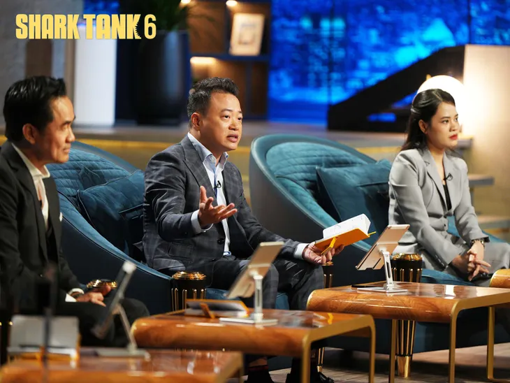 Shark Tank - Tập 6: Long Chun mang món gia truyền lên gọi vốn - Ảnh 4. Shark Tank - Tập 6: Long Chun mang món gia truyền lên gọi vốn - Ảnh 4.