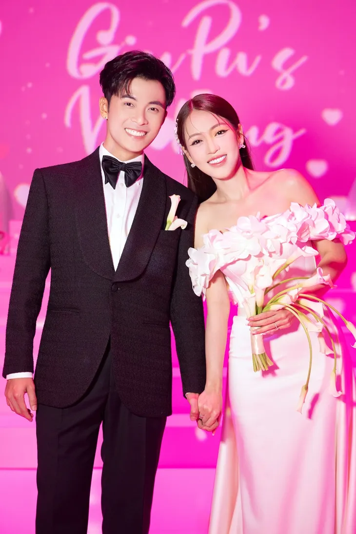 Đỗ Mỹ Linh trở lại với công việc sau sinh con, Hari Won nhận giải thời trang ở nước ngoài - Ảnh 7. Đỗ Mỹ Linh trở lại với công việc sau sinh con, Hari Won nhận giải thời trang ở nước ngoài - Ảnh 7.
