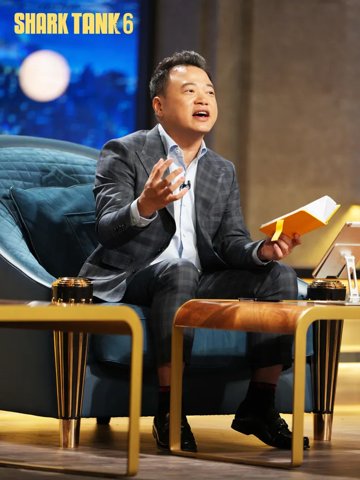 Shark Tank - Tập 6: Long Chun mang món gia truyền lên gọi vốn - Ảnh 7. Shark Tank - Tập 6: Long Chun mang món gia truyền lên gọi vốn - Ảnh 7.