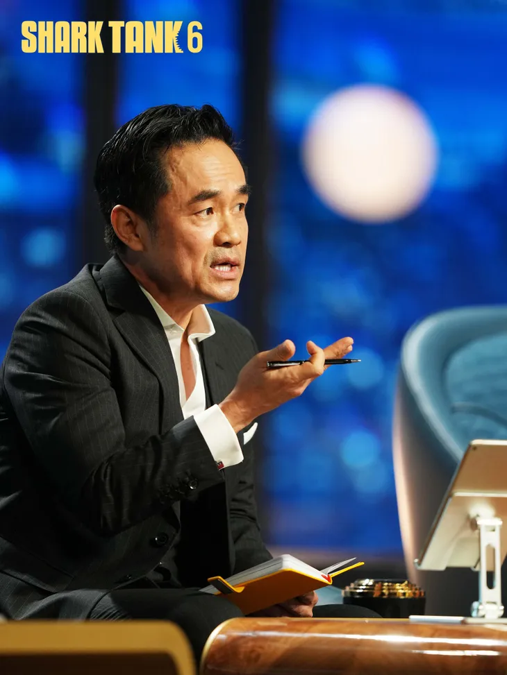 Shark Tank - Tập 6: Long Chun mang món gia truyền lên gọi vốn - Ảnh 6. Shark Tank - Tập 6: Long Chun mang món gia truyền lên gọi vốn - Ảnh 6.
