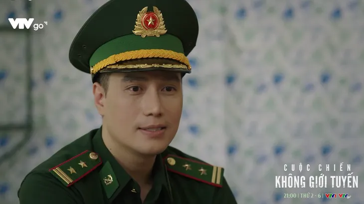 Cuộc chiến không giới tuyến - Tập cuối: Hiếu hãnh diện vì được tuyên dương - Ảnh 9. Cuộc chiến không giới tuyến - Tập cuối: Hiếu hãnh diện vì được tuyên dương - Ảnh 9.