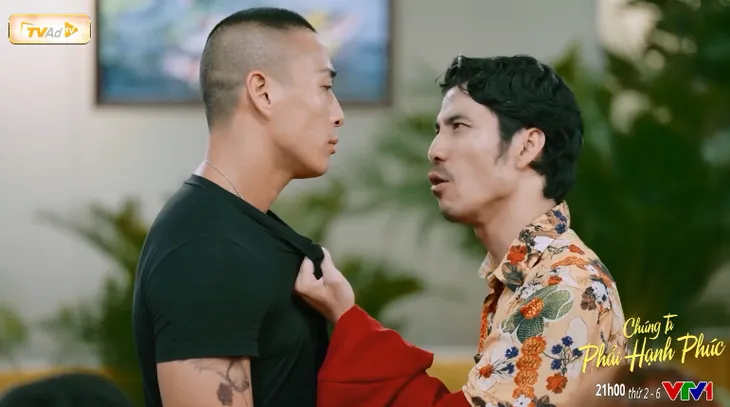 Chúng ta phải hạnh phúc - Tập 1: Buổi họp lớp 17 năm ra trường đầy hỗn loạn - Ảnh 10. Chúng ta phải hạnh phúc - Tập 1: Buổi họp lớp 17 năm ra trường đầy hỗn loạn - Ảnh 10.