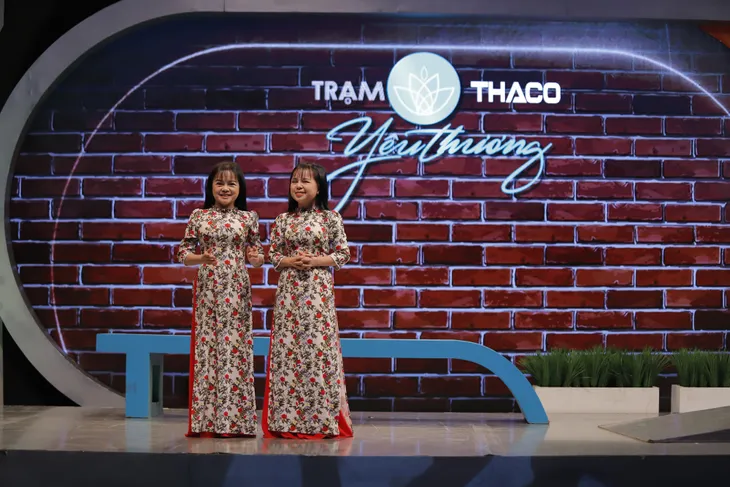 Cặp chị em tí hon truyền cảm hứng trong Trạm yêu thương - Ảnh 1. Cặp chị em tí hon truyền cảm hứng trong Trạm yêu thương - Ảnh 1.