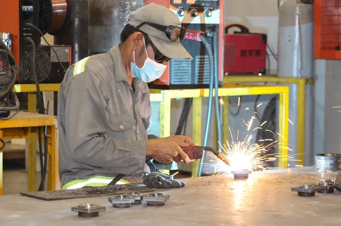 Thị trường phía Nam rốt ráo tuyển lao động - Ảnh 1. Thị trường phía Nam rốt ráo tuyển lao động - Ảnh 1.