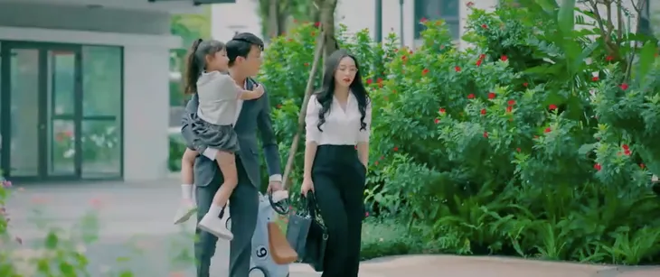 Chúng ta của 8 năm sau - Tập 16: Lâm trở về đúng lúc Dương được bác sĩ điển trai để ý - Ảnh 19. Chúng ta của 8 năm sau - Tập 16: Lâm trở về đúng lúc Dương được bác sĩ điển trai để ý - Ảnh 19.