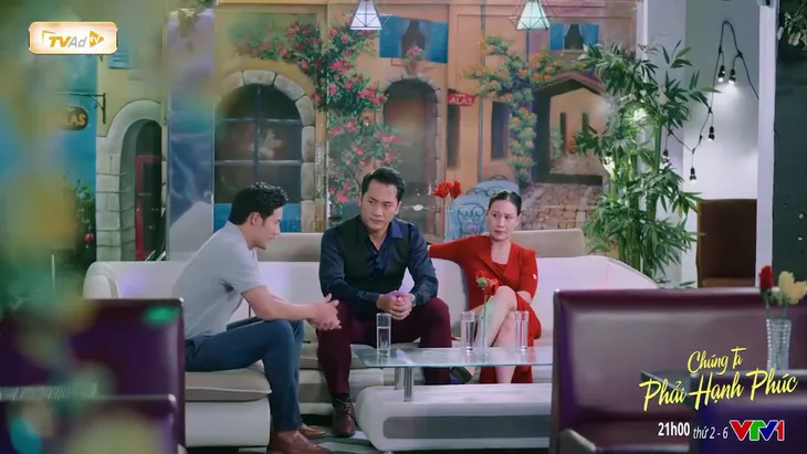 Chúng ta phải hạnh phúc - Tập 23: Bình thất hứa với vợ con để đi công tác cùng sếp nữ - Ảnh 2. Chúng ta phải hạnh phúc - Tập 23: Bình thất hứa với vợ con để đi công tác cùng sếp nữ - Ảnh 2.