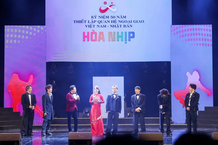 Nhóm nhạc nam nổi tiếng Nhật Bản mang hit đến Việt Nam - Ảnh 9. Nhóm nhạc nam nổi tiếng Nhật Bản mang hit đến Việt Nam - Ảnh 9.
