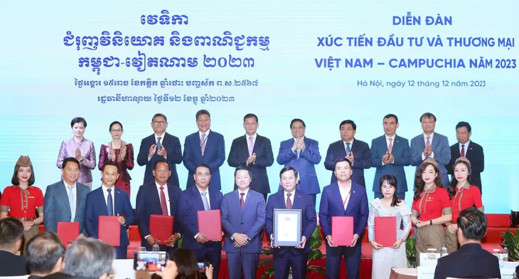 Xúc tiến đầu tư và thương mại Việt Nam - Campuchia - Ảnh 3. Xúc tiến đầu tư và thương mại Việt Nam - Campuchia - Ảnh 3.
